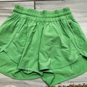 Green Lululemon Hotty Hot shorts, size 4, 4” inseam